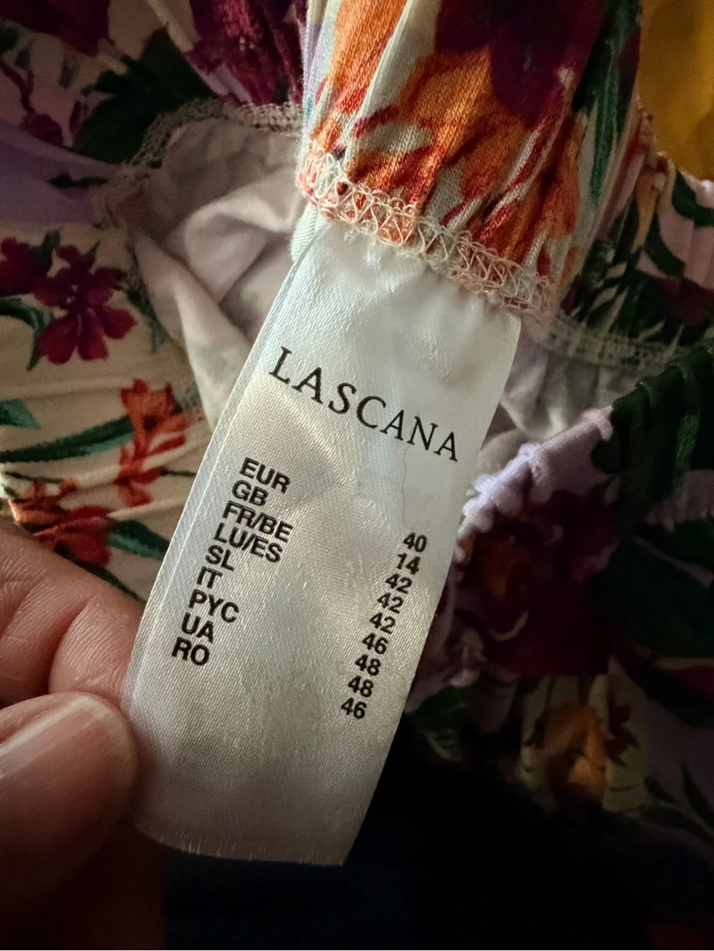 Lascana lightweight tiered